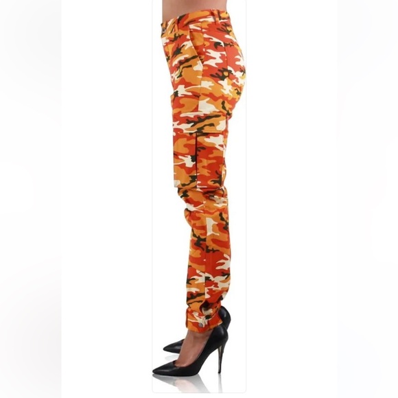 Redfox NWT women’s size Large red/orange camo cargo pants hot!!!! - Picture 8 of 11